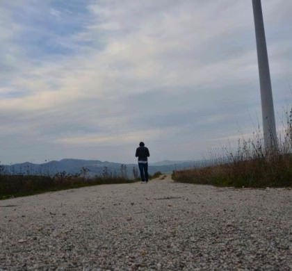 Parco eolico, Altopiano del Formicoso. 
Ragazzo intento a suicidarsi.